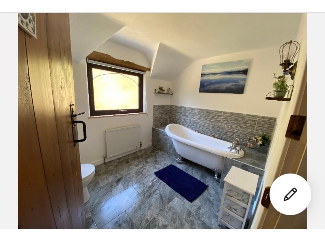 Beautiful Secluded Farmhouse With Hot Tub Villa Бармут Екстериор снимка