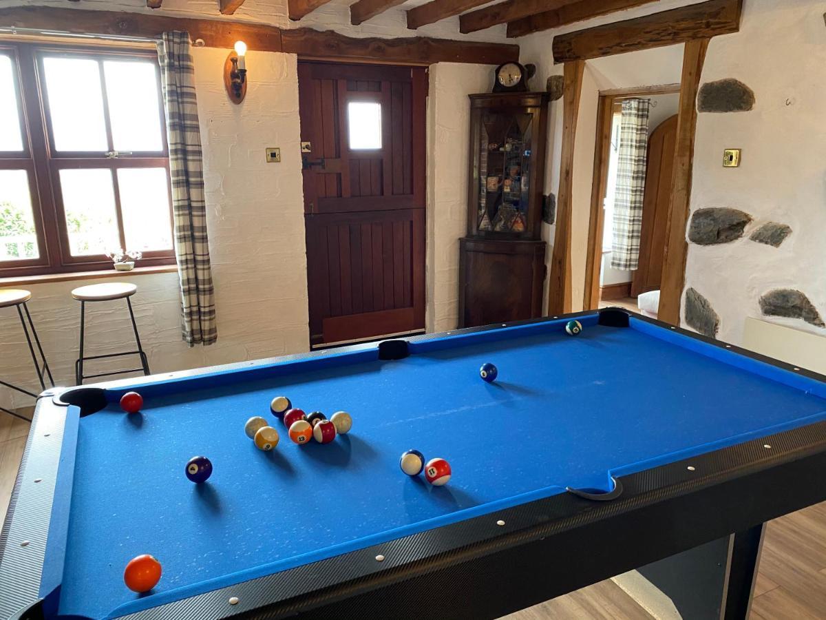 Beautiful Secluded Farmhouse With Hot Tub Villa Бармут Екстериор снимка